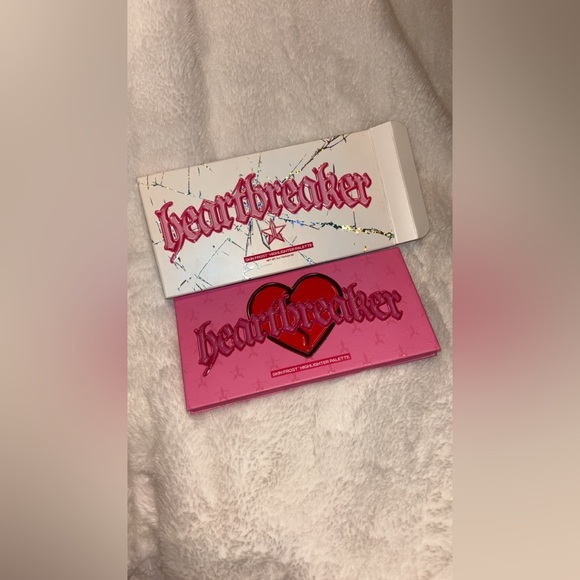 Jeffree Star Other - Jeffree Star Heartbreaker Skin Frost Highlighter Palette
